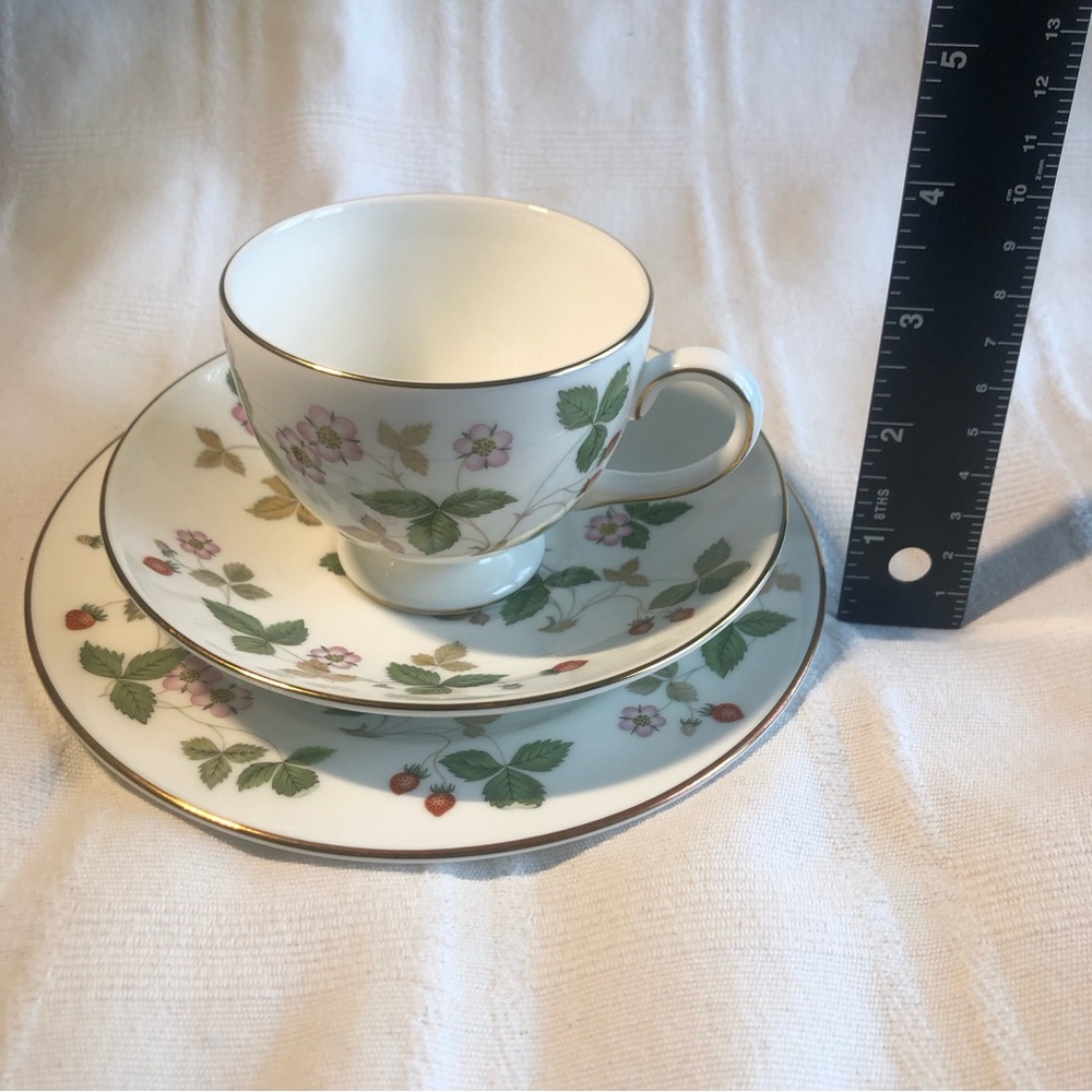 Wedgwood Wild Strawberry Fine Bone China Teacup, Saucer & Bread & Butter Plate